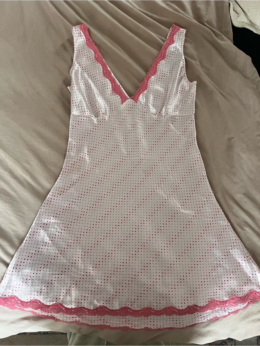 Vintage Pink Polka Dot Satin Chemise with Pink Lace Trim - Picture 2 of 6